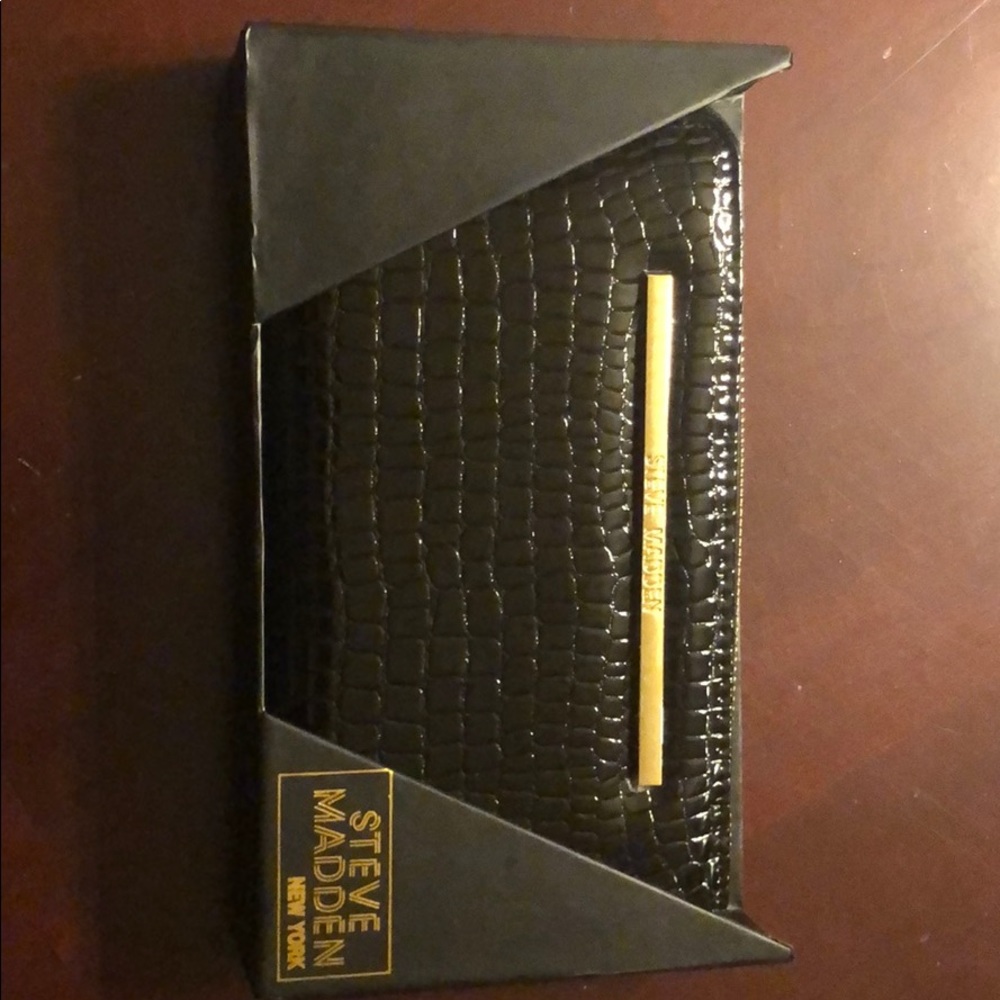 Black Steve Madden wallet
